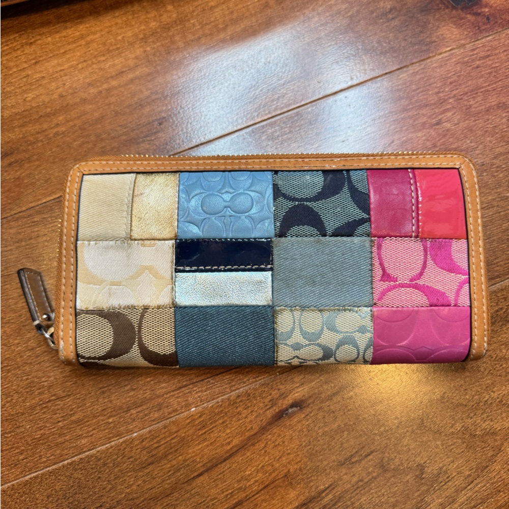 COACH Y2K MultiColor Patchwork Tote & Matching Wallet - Picture 11 of 14